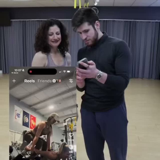 How do people make these look so easy 😭 

#fitnessstudio #pilatesstudio #studioowner #…