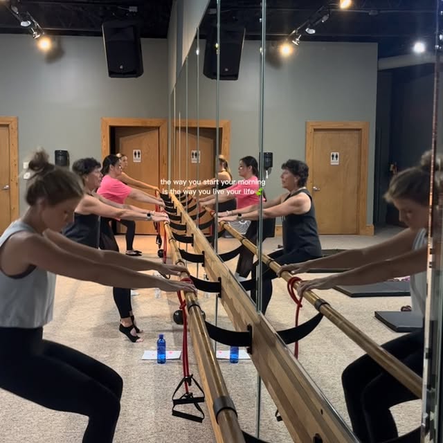 What are you waiting on? Barre is waiting for YOU! ❤️

#abovebarre #barre #fitnessmotiv…