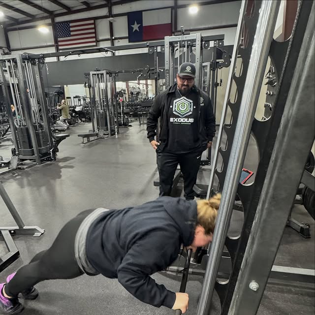 Personalized training. Measurable results.

Struggling to stay consistent? A trainer fi…