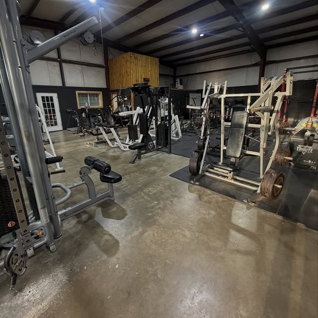 Soft light drapes the room,
and every rep becomes a promise kept.