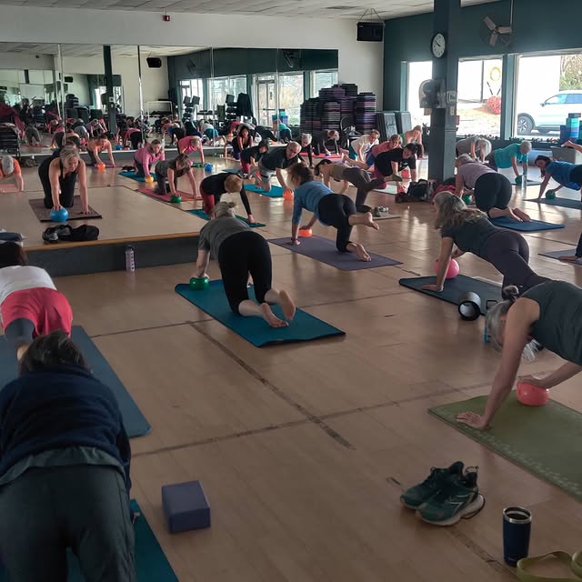 When the class is this full, does it make you wonder why? Instead of trying to watch fr…