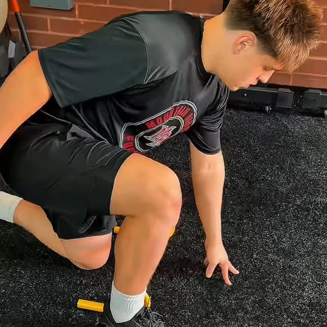 Getting the knee high helps us get the stride out of the start further which then helps…