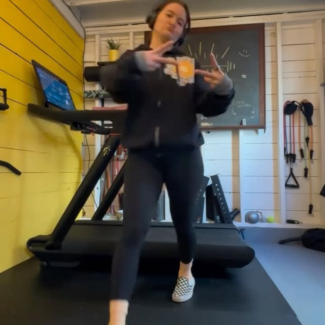 5-Minute Treadmill Warmup 🔥

20 Butt kicks
20 Tip toes
20 High knees 
20 Hip openers 
…