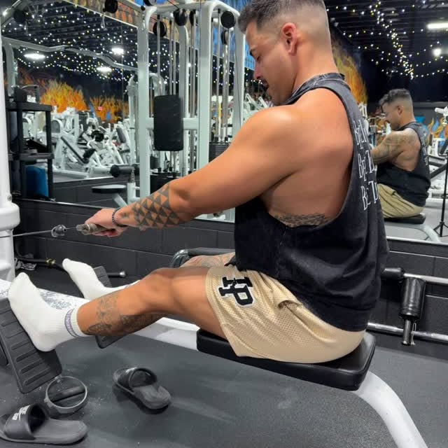 Looking to switch up your typical RDL? Hop on the cable machine and give these a-go!

S…