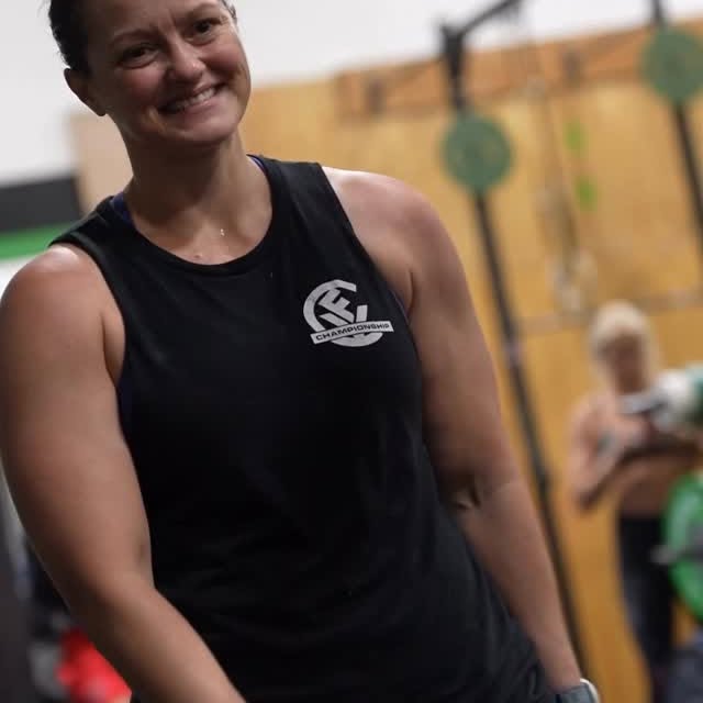 First bar muscle-up in the 8 am class!! Heck Yeah Jen! 

Jen’s ready for the @crossfitg…