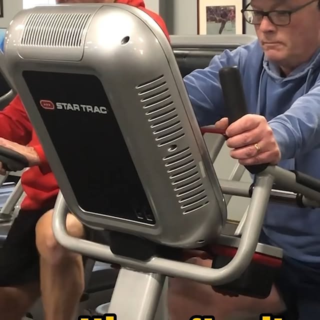 The early morning crew getting after it at Bodystrong 💪