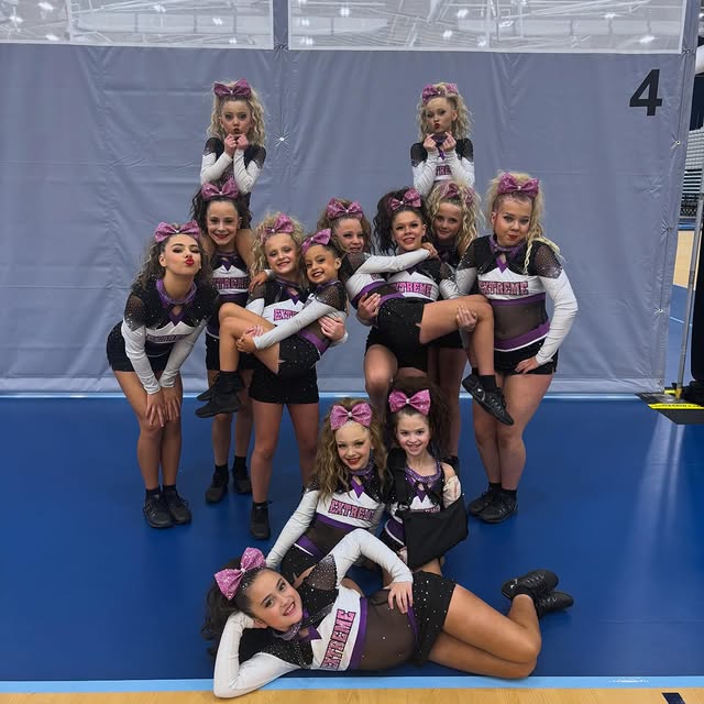 ENVY!! ✨ This team had to make a last minute adjustment due to an injury this week and …