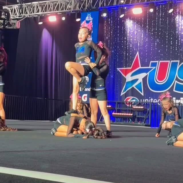 Our novice teams showing off….
Tiny Danger and Mini Mayhem!  #USANATIONALS 💙🤗🤩