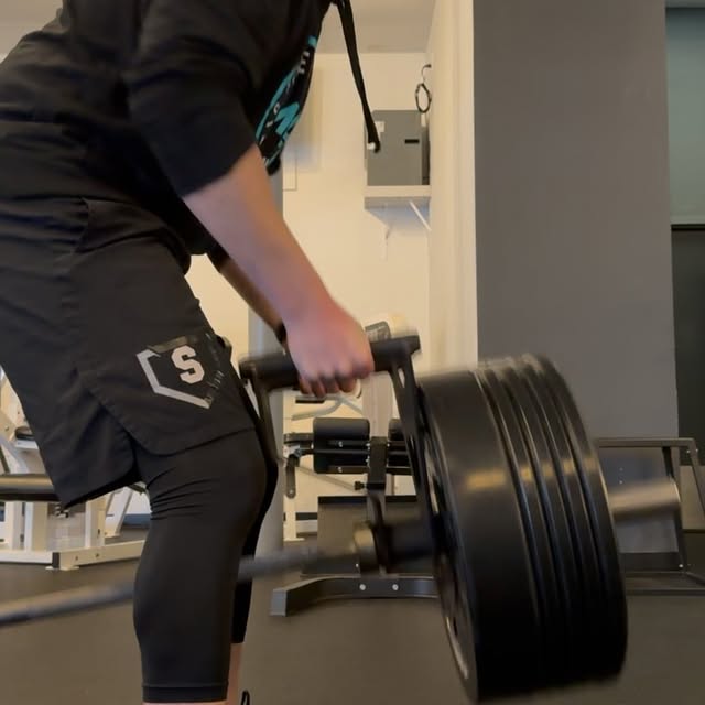 A quick chest day. 

It may seem strange to record yourself working out but if you don’…