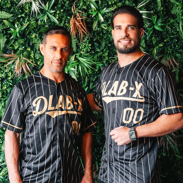 🏆 @dlabx 🏆

El Maestro aparece, cuando el alumno está preparado! 

@jgallo2016 Maestr…