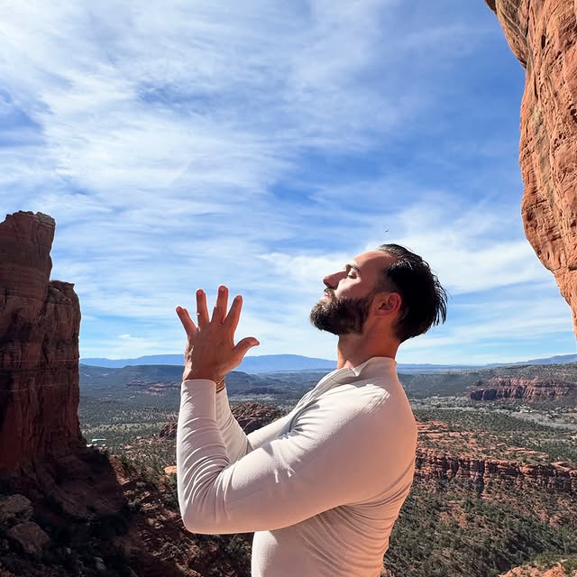 Feeling so grateful for this path ✨

#arizona #cathedralrock #sedona #birthdaytrip