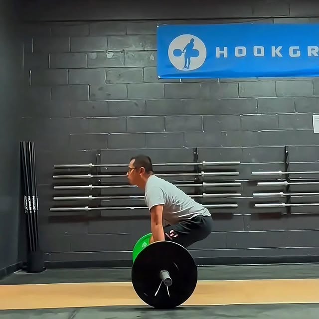 New to fitness or getting back into it?

Not sure if you should focus on building muscl…