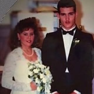 Happy anniversary to my parents. 29 years today! #happyanniversary