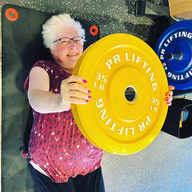 Donna has gone up from 15 to 35 pounds over time. Stronger each day.