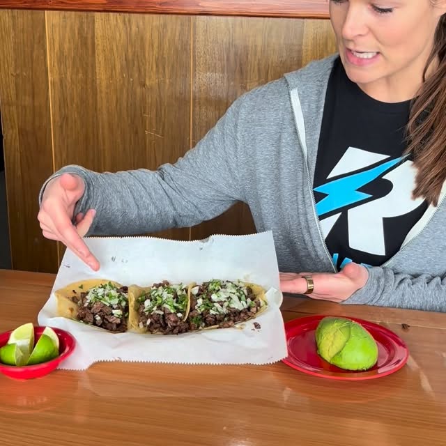 Here is Lizzy from Recharge recommending healthy options at El Nopal. Come try for your…