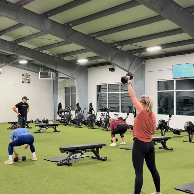 Did you know evening workouts 🌙 can:

🔥Boost metabolism
😌Reduce stress from the day
…