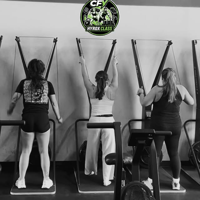 First HYROX class in the books ✔️💚
Everyone showed up, pushed hard, and didn’t back do…