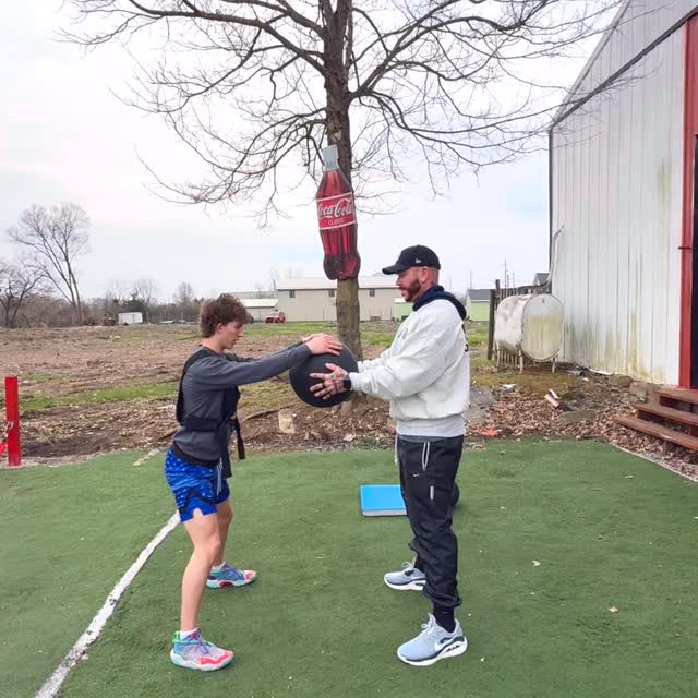 Read & React 🔥💪🏻 Let’s Work! @westchesterfitnessclub 

#PersonalTraining #Bootcamp #…