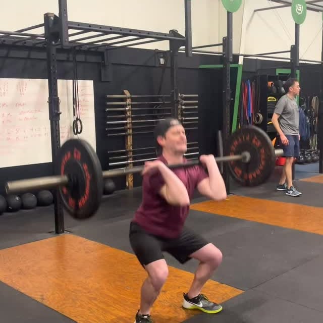 Got a friend who’s been saying “I should try that gym…”? 

This is their sign. 

Bring …