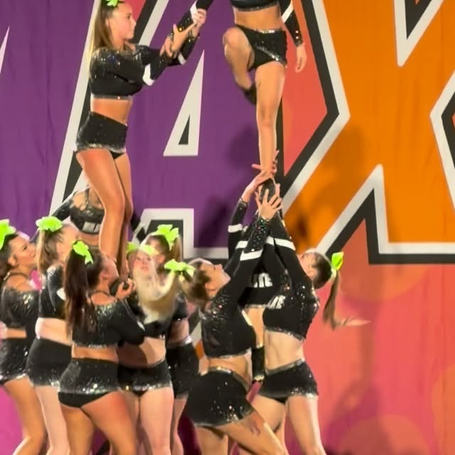 THATS BACK TO BACK HITS FOR COMMANDERS!!✨💜