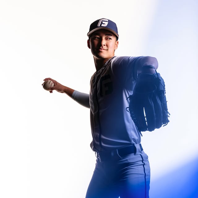 From media day to game day 📸➡️⚾️

The Bruins are back at home for a BIG matchup today …