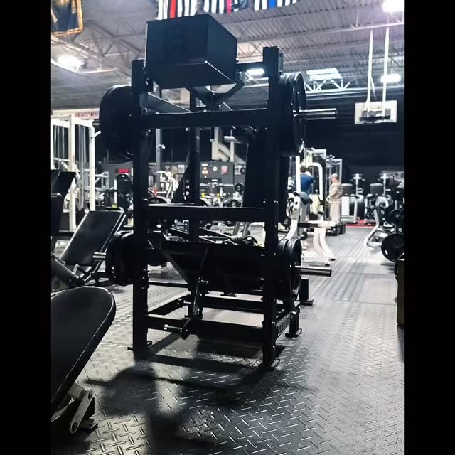 Taking quads to the next level...time to be humbled. 

#dowhatshard #dayindayout #quads…