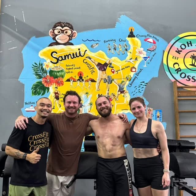 Josh exploring Thailand, but never skipped leg day 💪🏽🏋️🇹🇭