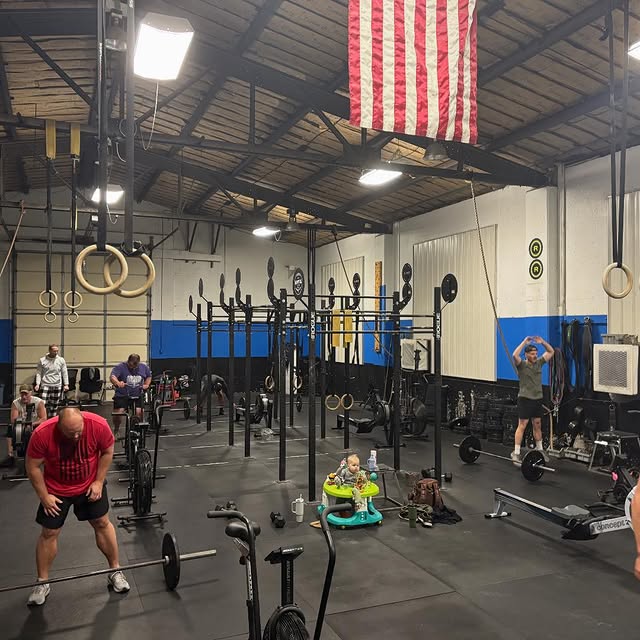 Our crew got after it today before the Thanksgiving festivities! 
Happy Thanksgiving ev…