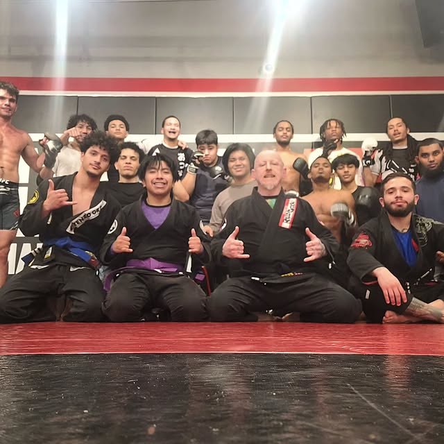 🔥🥋 Last training session / open mat of 2025.
Heavy rounds — grappling, striking, MMA.…