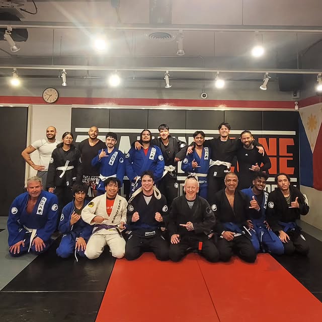 Great night on the mats at Training Zone.
Hard rounds, solid work, and a well-earned pr…