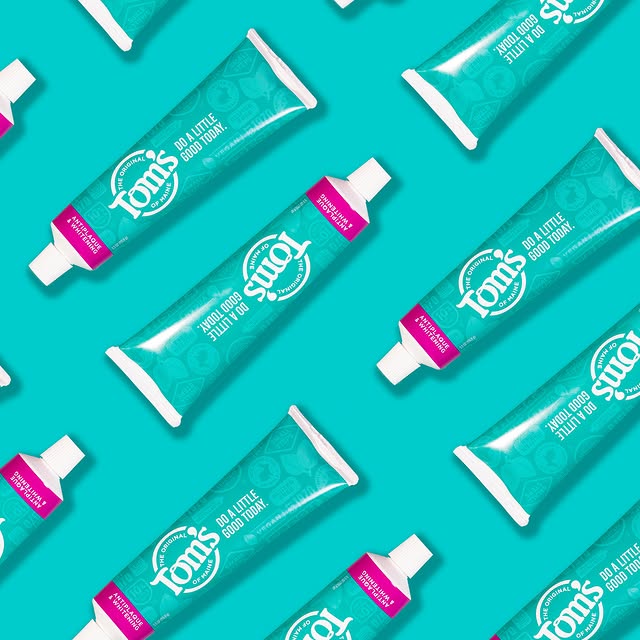 Toms Toothpaste
For portfolio

 #productphotographer #commercialphotographer #productph…