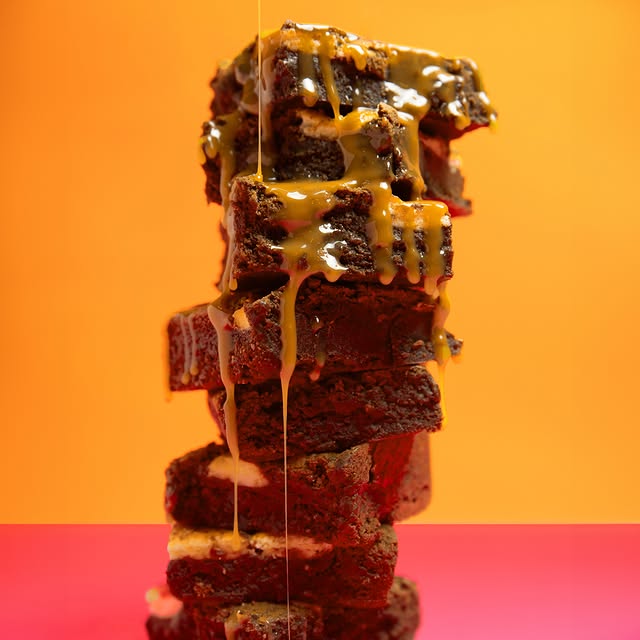 Oohie gooey yummy yummy brownies @hatchandcoop 

 #commercialphotographer #foodphotogra…