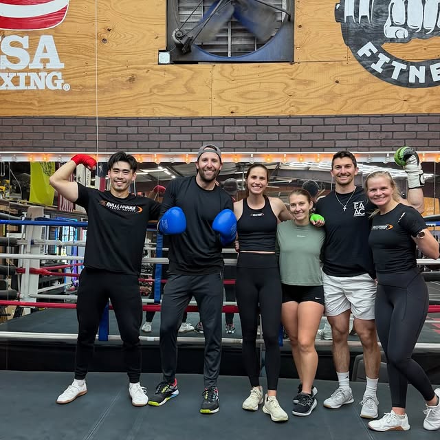 Bulletproof’s team workout with @breach.fitness 💪🏼🥊

#houston #houstonphysicaltherap…