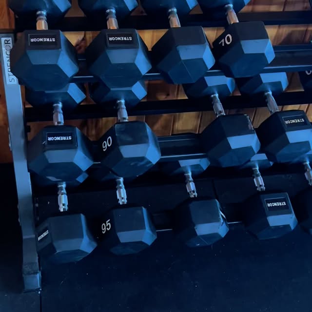 Live Well Fitness Health & Wellness Center

Gearing Up for Fall Fitness!! 
Stop in duri…