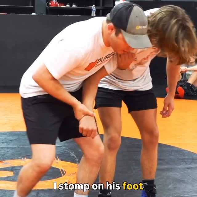 2-ON-1 ➡️ SHOVEL SNOW ⛄️

Pursuitwrestling.com
➡️ check us out: LINK IN BIO

🗣️: @brak…