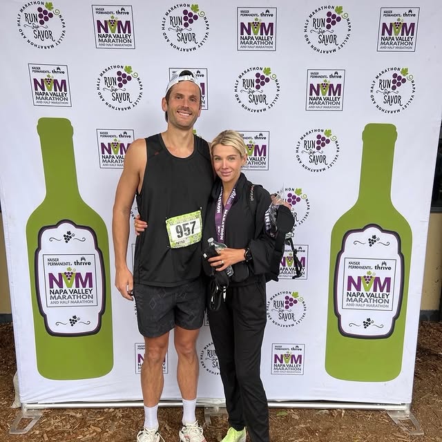 Meet your Morning Bootcamp coaches

✨Elizabeth ✨ Her favorite piece of equipment to pro…