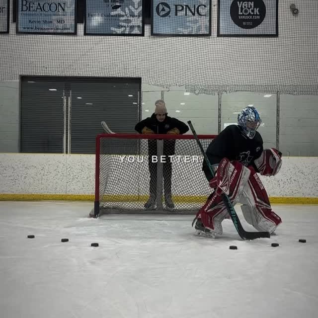 😮🏒

#hockey #icehockey #hockeygoalie #hockeyplayer #hockeycoach #goaliecoach #nhl #kr…