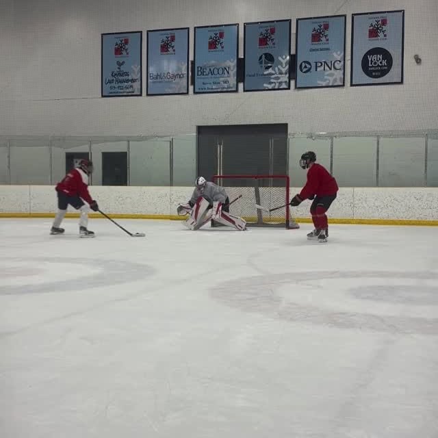 Crazy sequence 🤯

#hockey #icehockey #hockeygoalie #hockeyplayer #hockeycoach #goaliec…