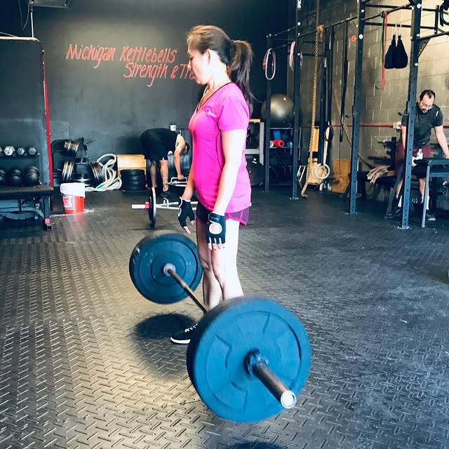 Using her telekinetic powers to lift the Barbell!

#mkbstrong #deadlift #kettlebell