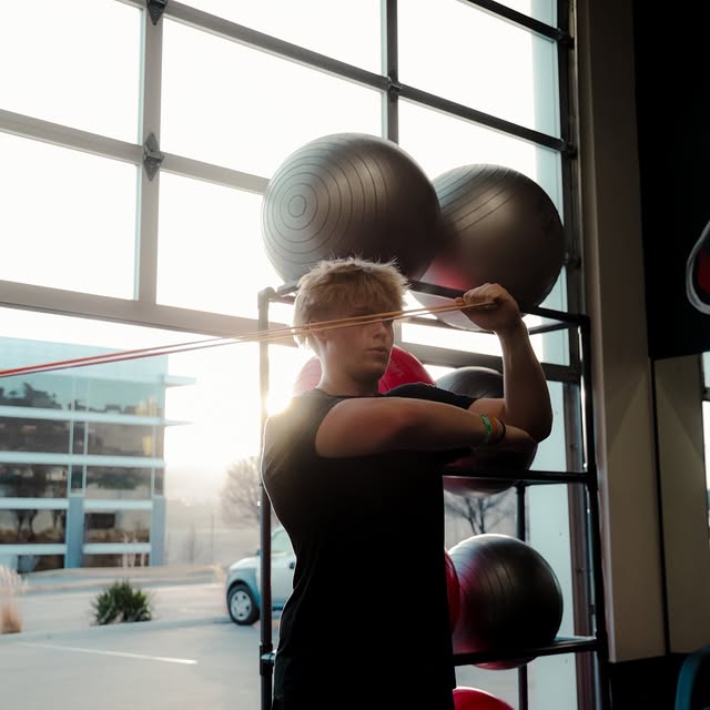 WORK 
•
•
•
•
•
•
•
•#reels #explorepage #traintobetheONE #P1 #Training