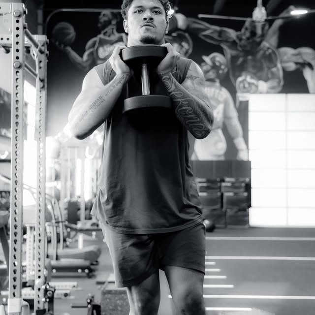 Been a pleasure workin with @jamar_sekona in preparation for his NFL Pro Day. 

Best of…