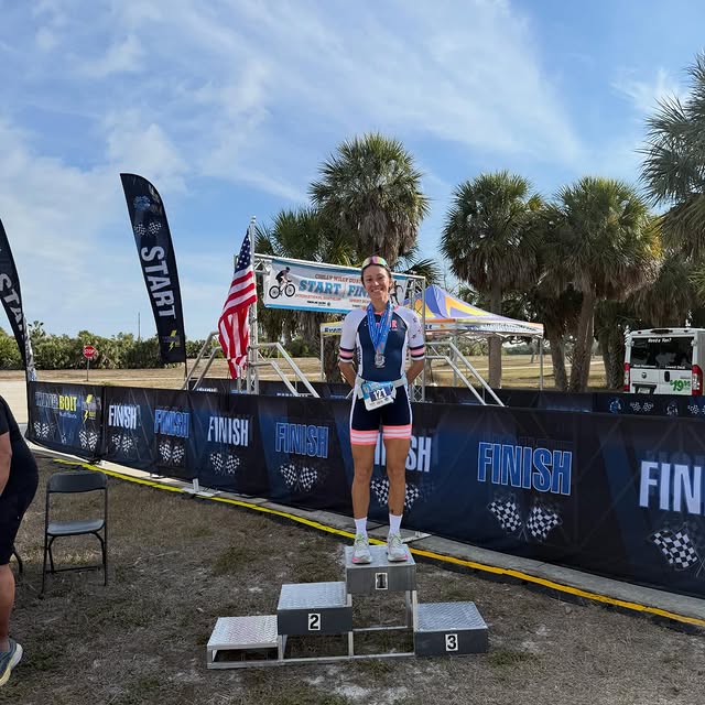 Seems like my only hobby nowadays is voluntary discomfort! Overall female winner in the…