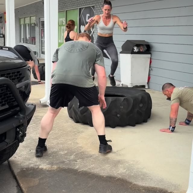 Daylight Saving is here = more time to train outside ☀️💪🔥 Be stronger than your excus…