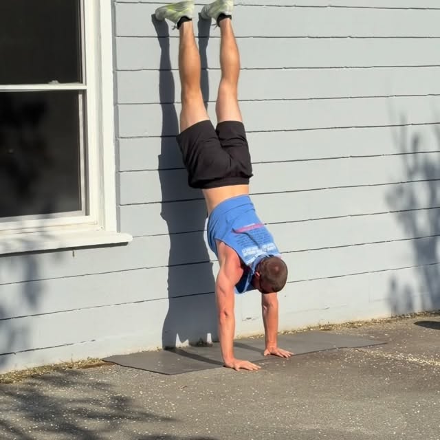 Spring is here. New week, new energy.🔥Time to shake off the winter and get to work. St…