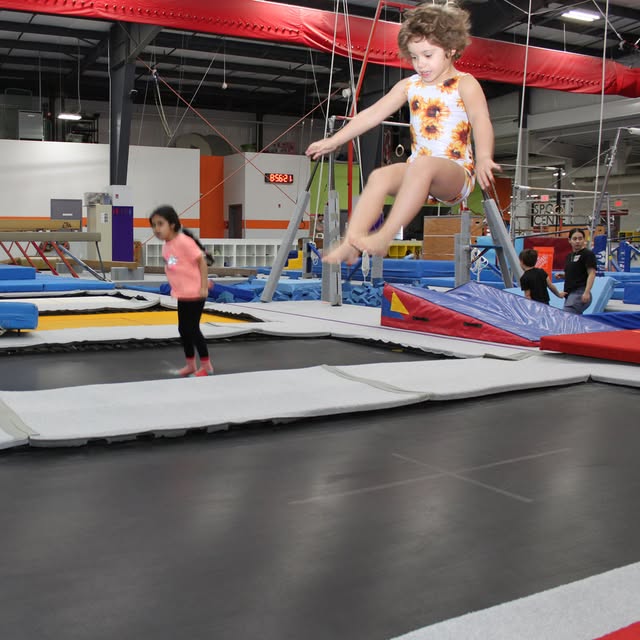 Are you ready for the first day of Spring? 🌸
Our trampoline classes will have you leap…