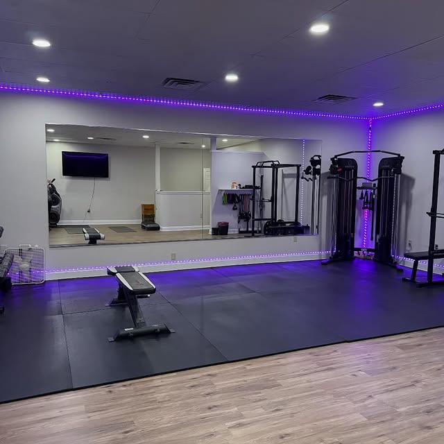 It’s cold outside! Come in and warm up with an amazing workout!  One on One training an…