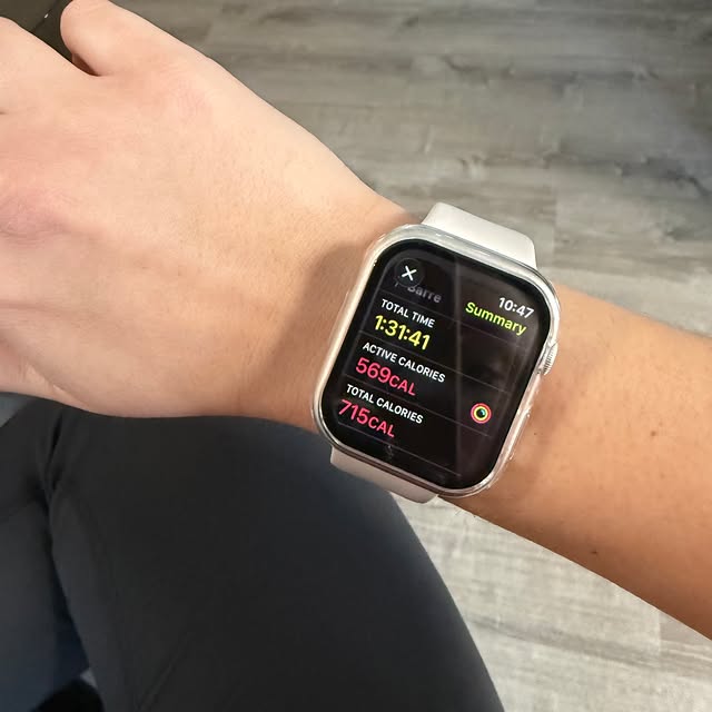 It's #workoutwednesday ready to burn some calories and feel great?
Join us at the barre…