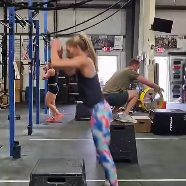 Making a list, checking our reps twice…💪 🔔