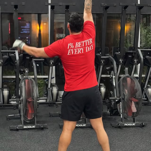 1% BETTER EVERY DAY.

Not perfect.
Not flashy.
Not overnight.

Just showing up.
Putting…