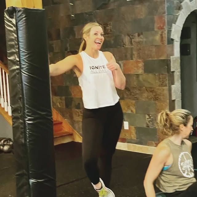 🔥Lindsay's final Spin and Sculpt. 7 years of giving us an incredible Sunday Service. A…